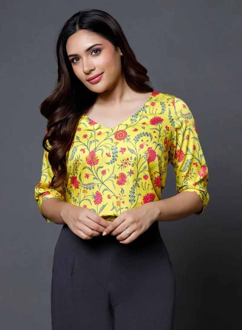 Zigzag Yellow Printed Half Sleeve Vneck Top